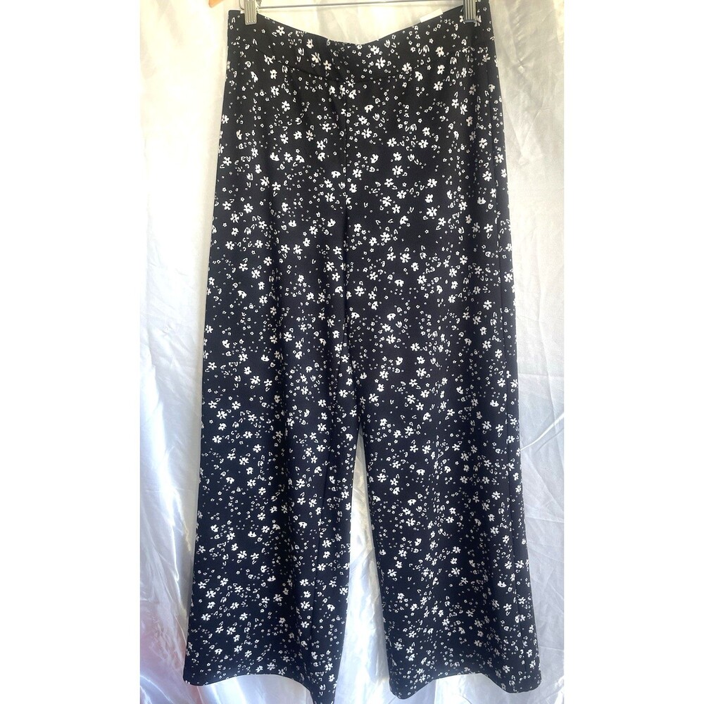 Sam &Libby xRevolve Medium Black White Floral Flora Wide Leg Pants. Palazzo Boho